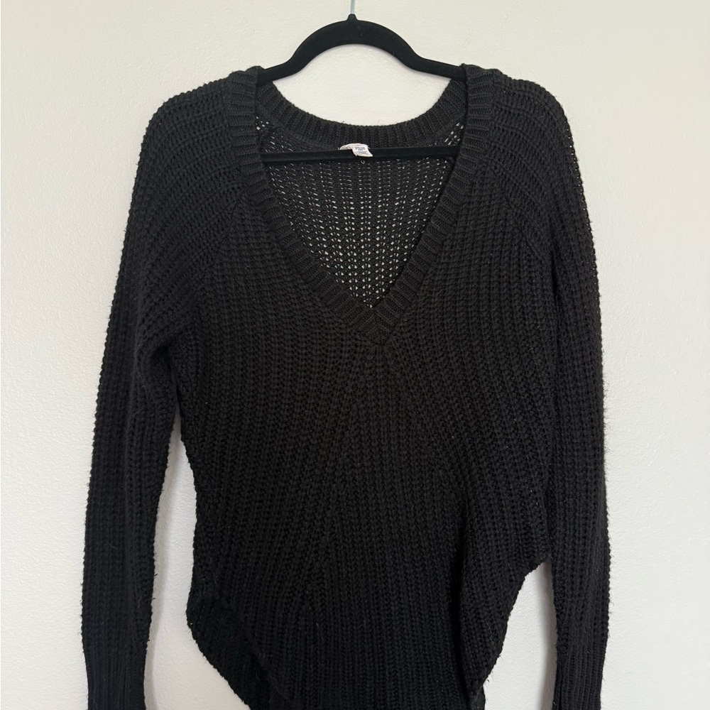 Melrose and Market Women's Black V-Neck Sweater